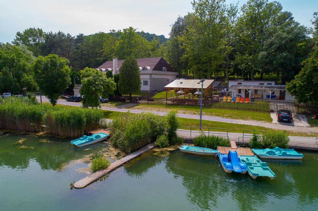 Laterum Motel Orfű Exteriér fotografie